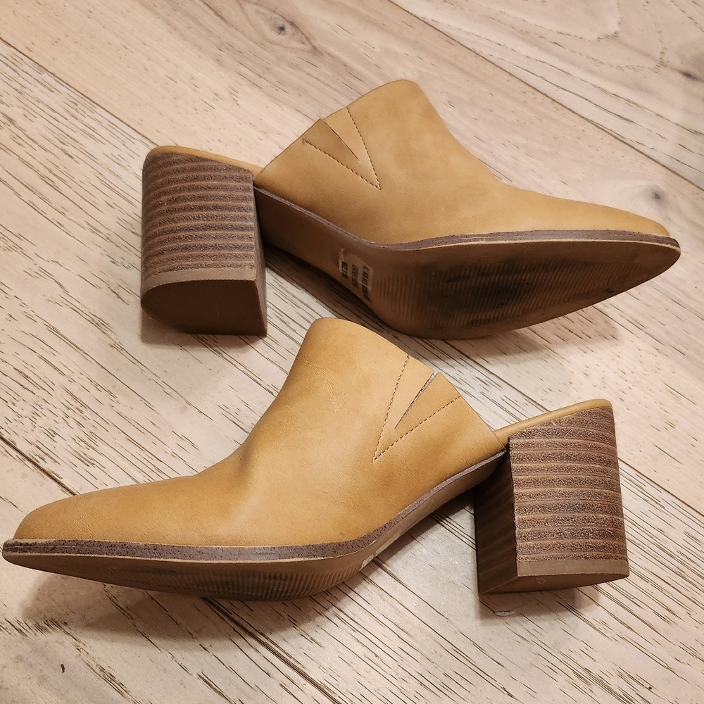 Block Heel Mule - DV by Dolce Vita